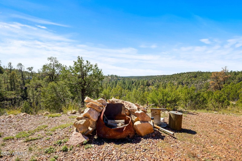 1740EskimoLn-HeberOvergaard-AZ-6