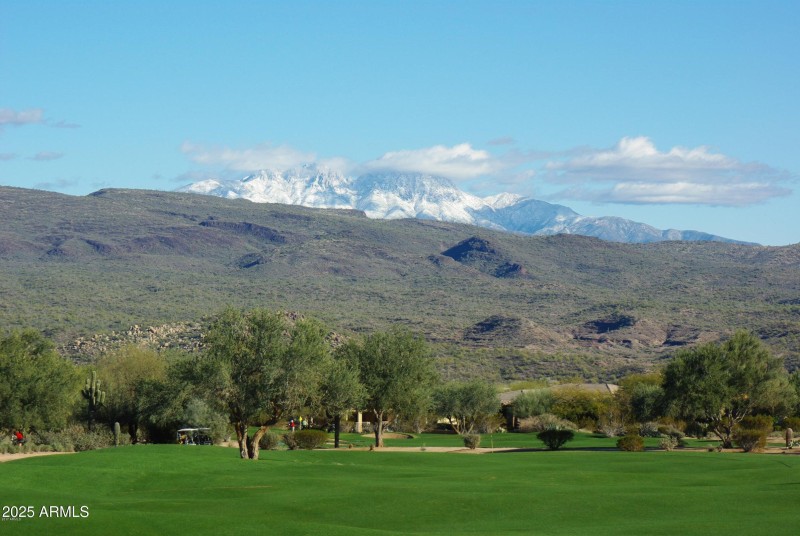 2 18 HOLE GOLF COURSES