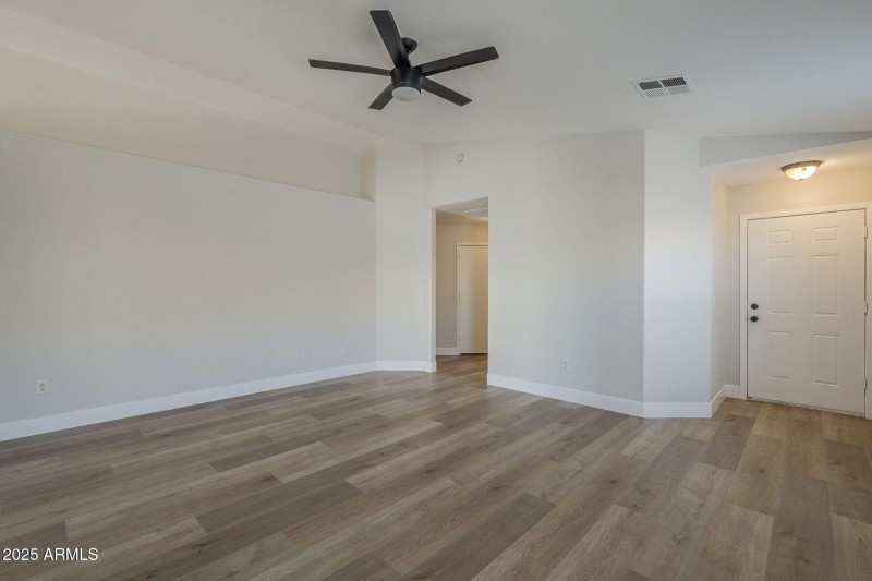 7-web-or-mls-Carson-7