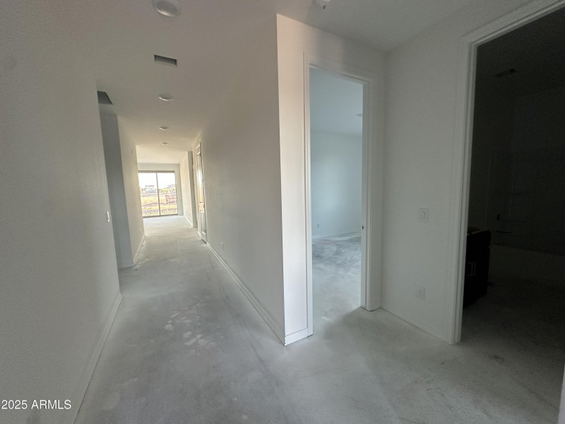 2 Foyer