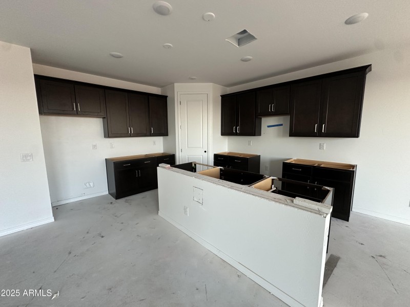 4 - Kitchen