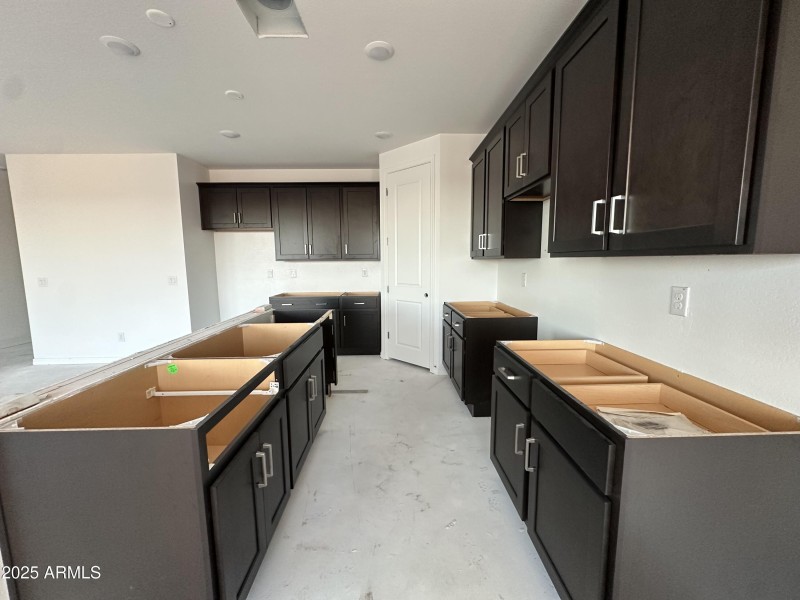 5 - Kitchen