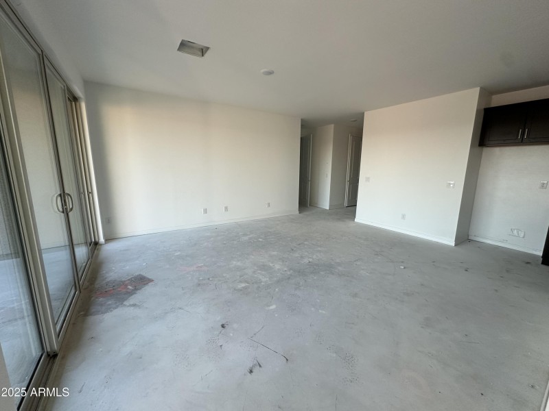 6 - Great Room
