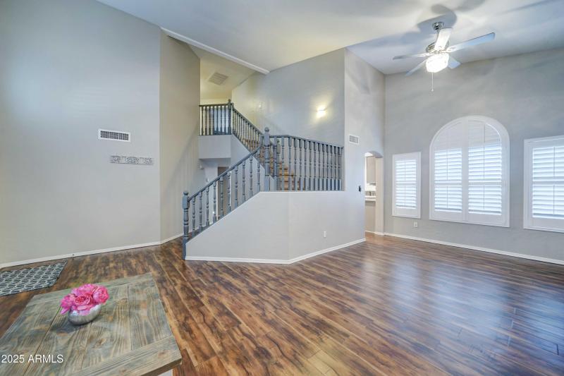 2417 E Rockledge-5