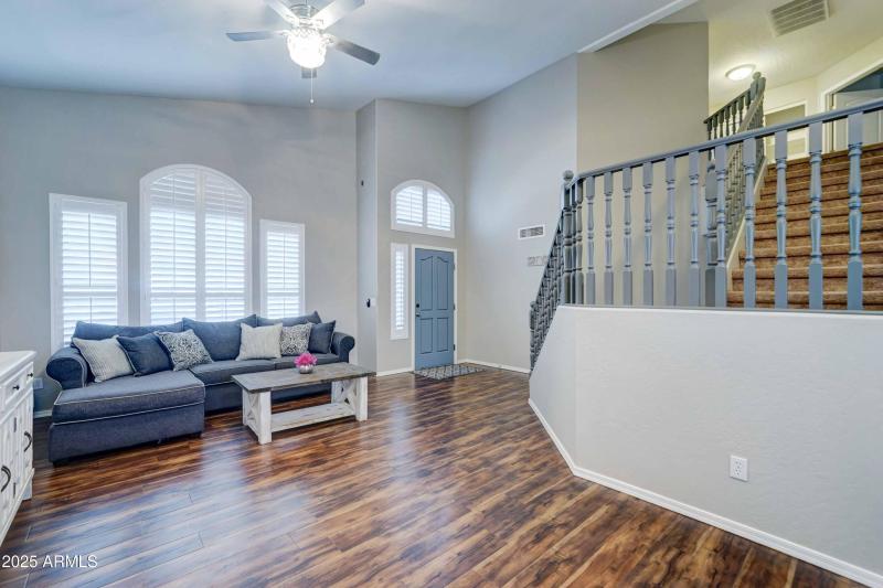 2417 E Rockledge-6