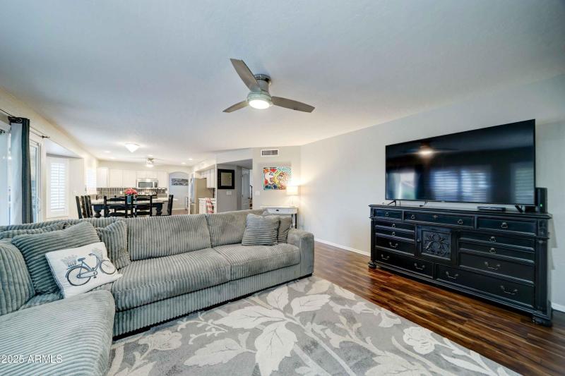 2417 E Rockledge-9