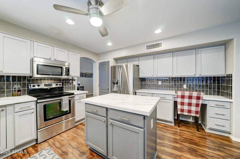 2417 E Rockledge-11