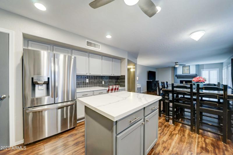 2417 E Rockledge-12