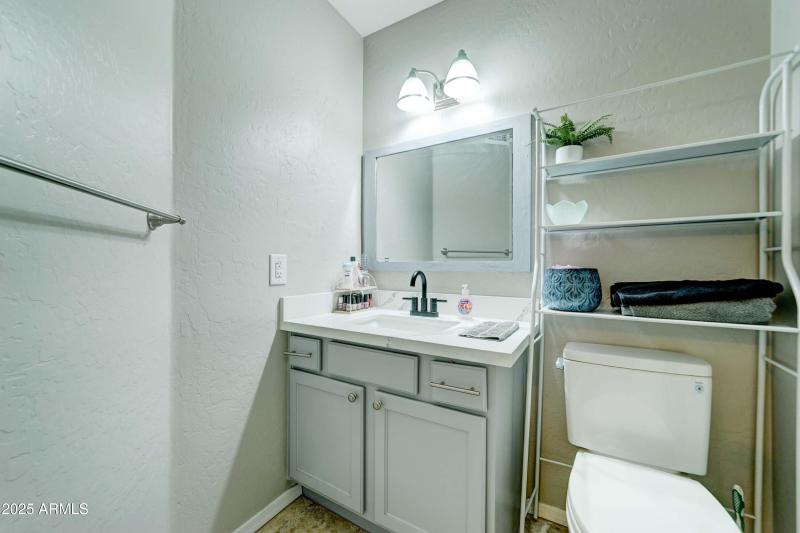 2417 E Rockledge-29