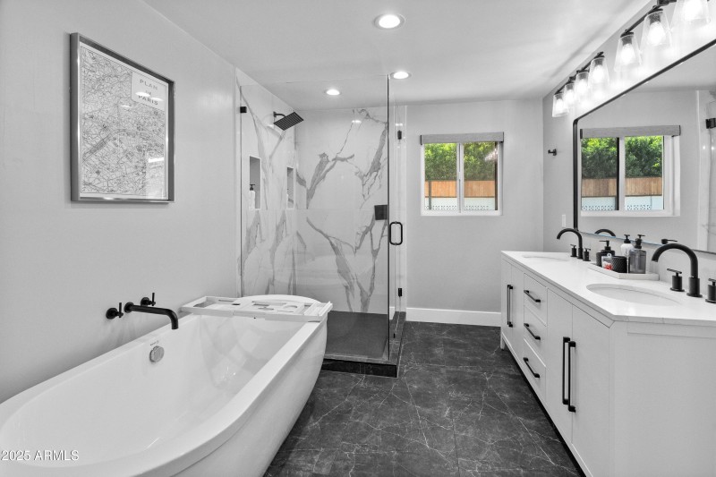 6715 E Montecito Ave-27