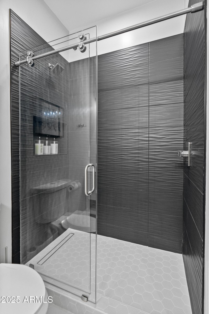 6715 E Montecito Ave-32