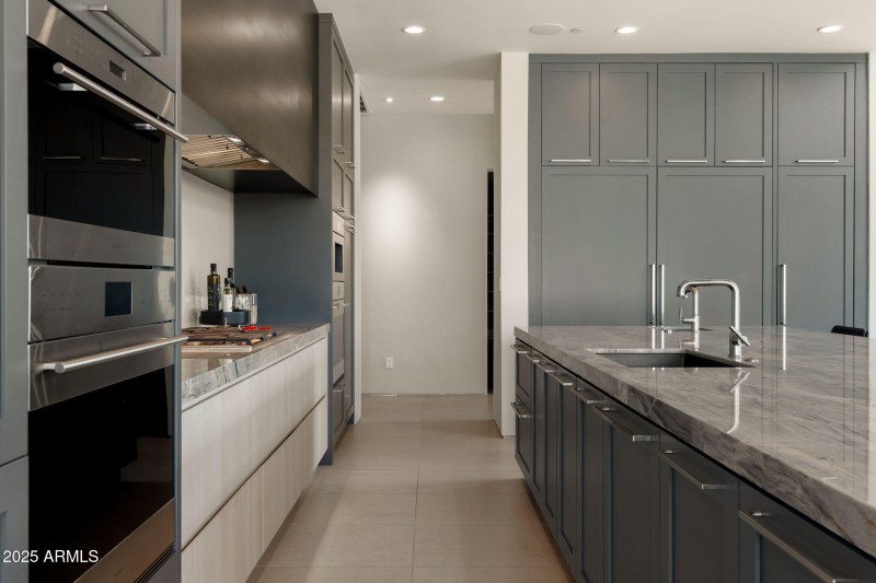 12-web-or-mls-37200-n-cave-creek-rd