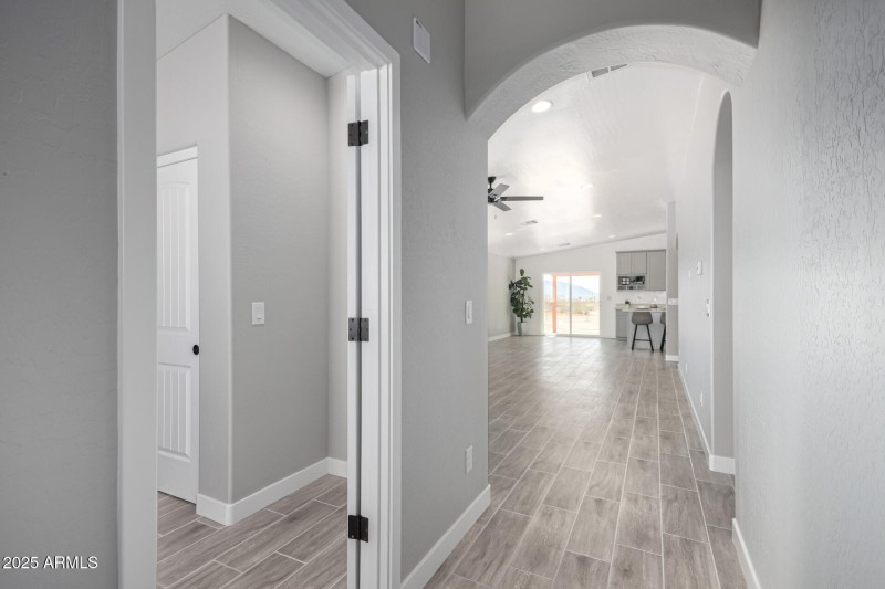 42761 W INDIANOLA AVE, Tonopah, AZ 85354