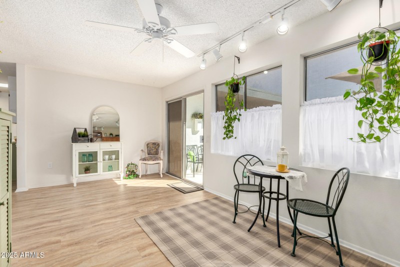 08 - Del Webb