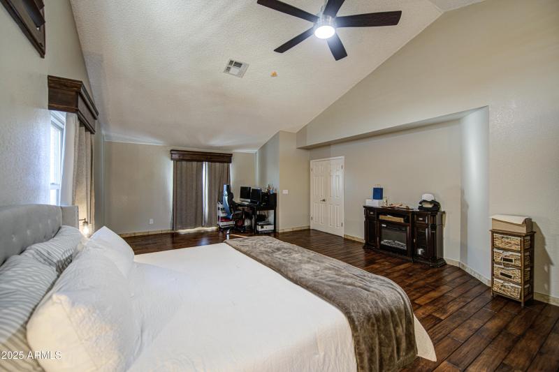 Primary Bed 4