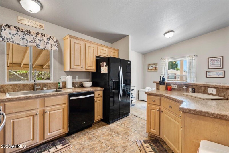 08-Kitchen