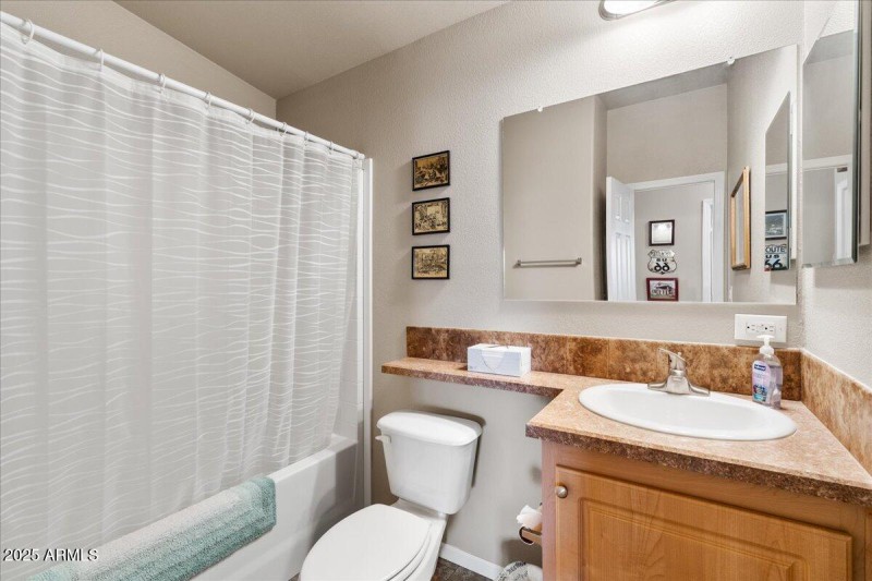 10-Bathroom