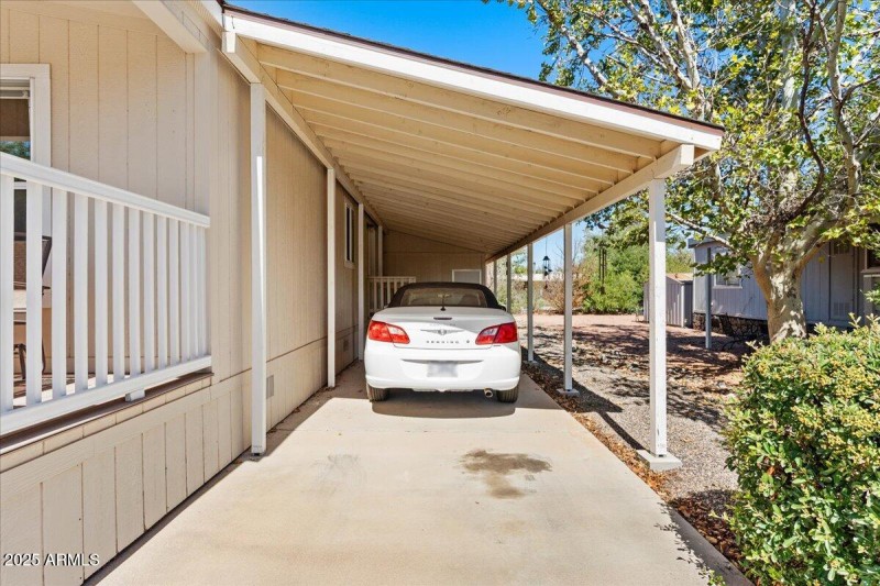 15-Car Port