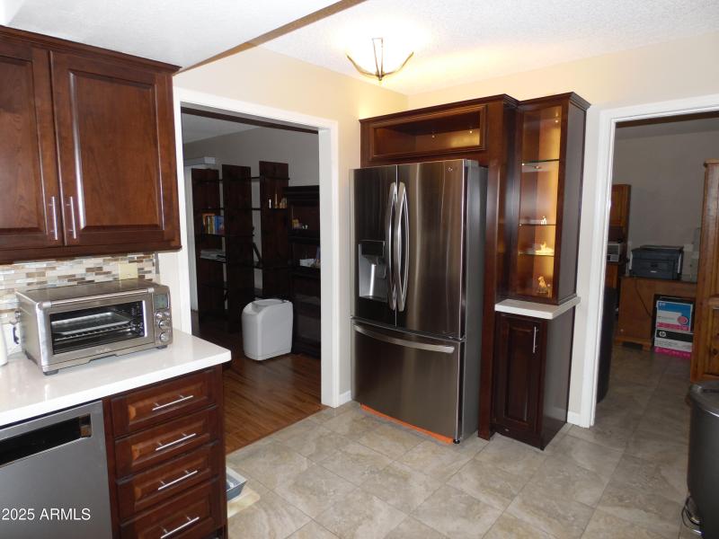 Fridge built in