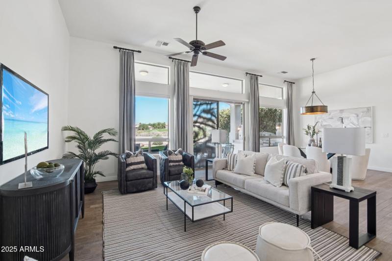 12-web-or-mls-E Trailridge Cir 8-S0310-0