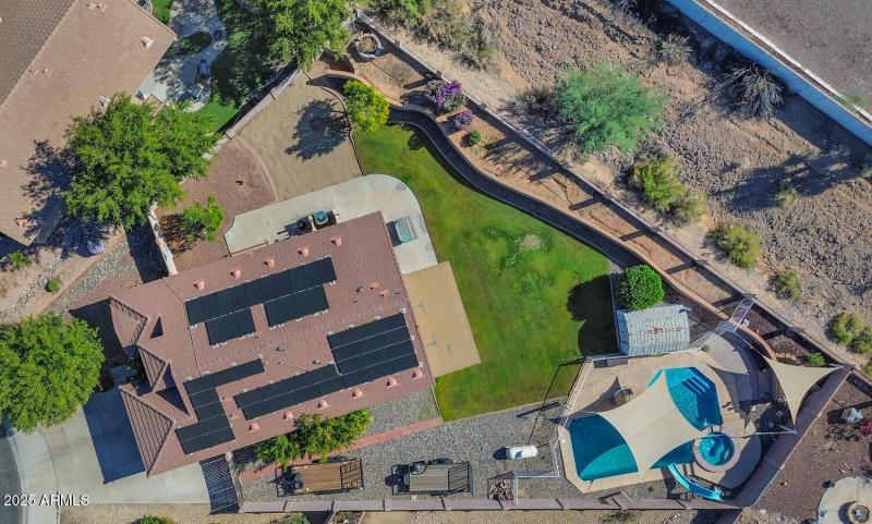 18023 N 111th Dr-large-002-003-18023 N 1