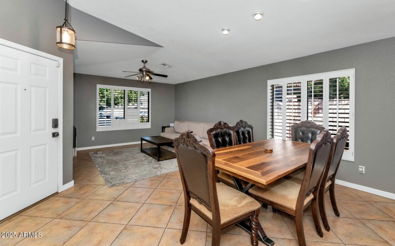 18023 N 111th Dr-large-005-036-18023 N 1