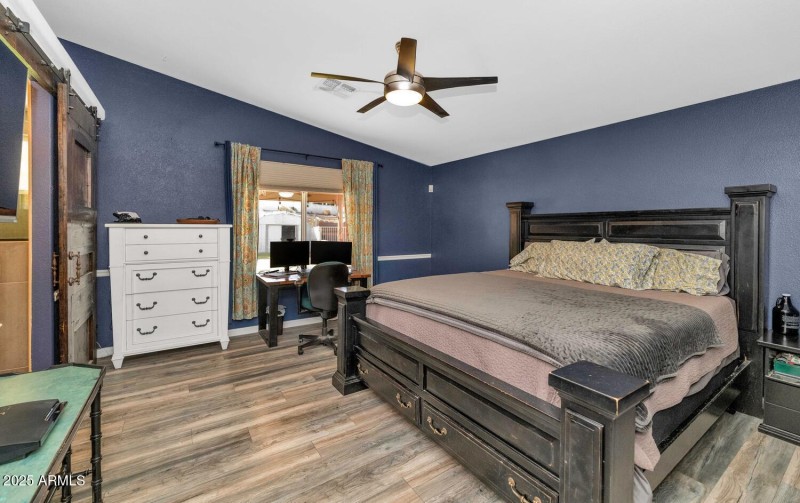 18023 N 111th Dr-large-018-017-18023 N 1