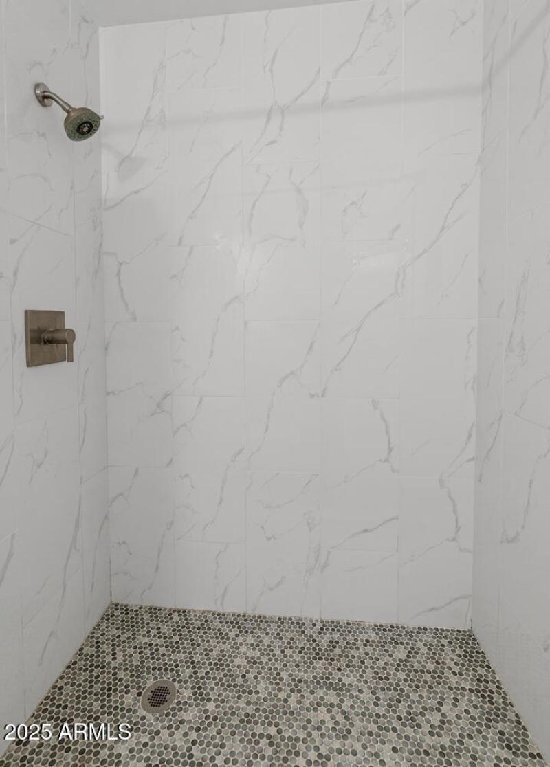 5137 N Granite Reef Rd-large-010-011-TOD