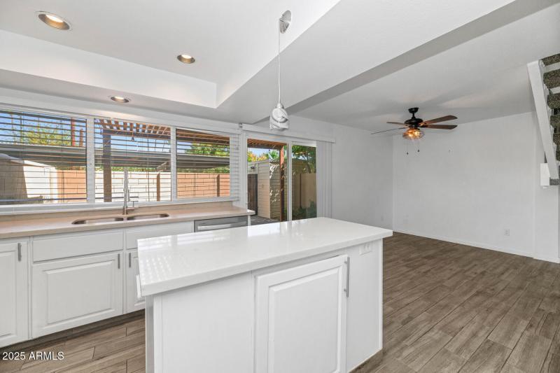 5137 N Granite Reef Rd-large-019-008-TOD