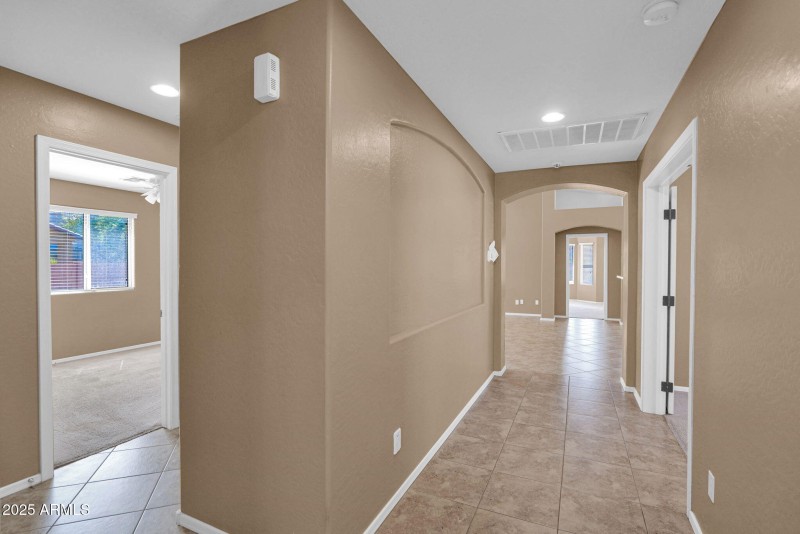 21-web-or-mls-P1315329