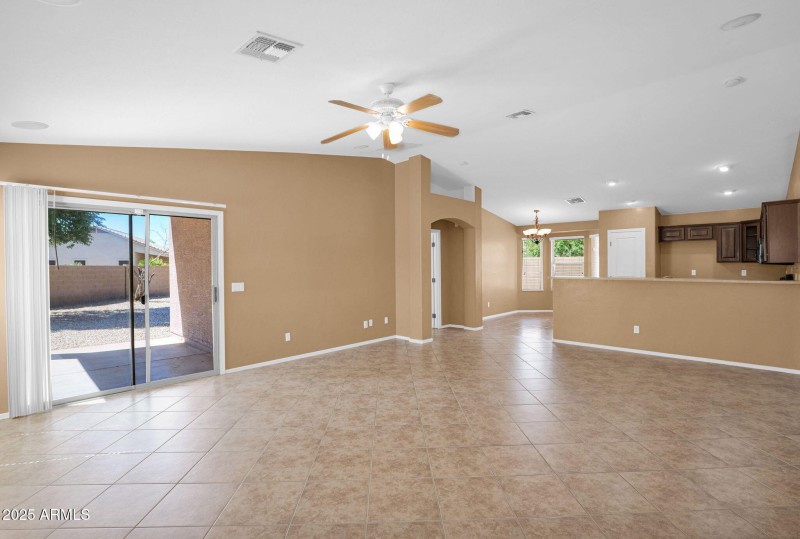 27-web-or-mls-P1315341