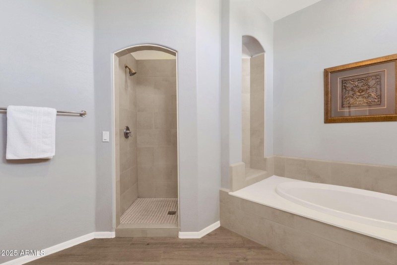 Soaking Tub And Shower