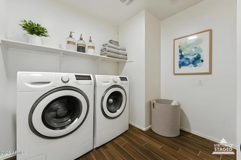 Laundry (staged)