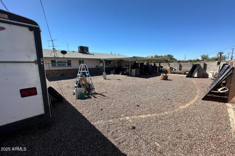 Estevan 14