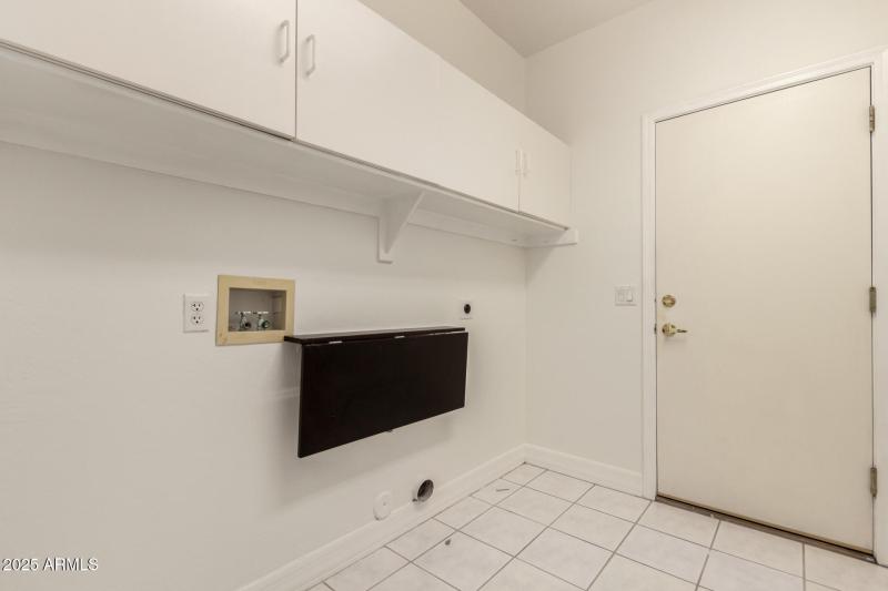 28 Laundry Room