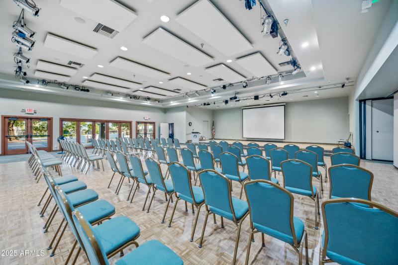 9-Ahwatukee-ocupix-Comm