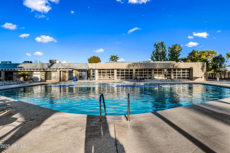 16-Ahwatukee-ocupix-Comm