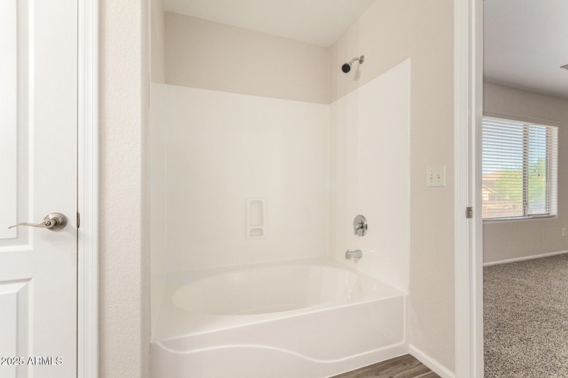 25 Sunland