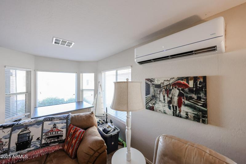 24-23327 W Twilight Tr_window view