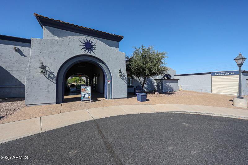 39-23327 W Twilight Tr_Sundance clubhous