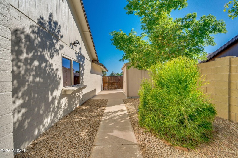 37-web-or-mls-ext 1-7