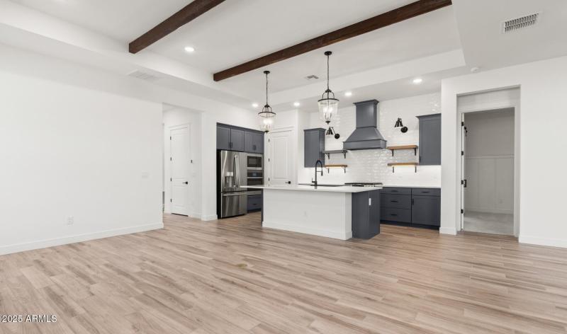 FSVV Lot #43 Great Room 3 (Large)