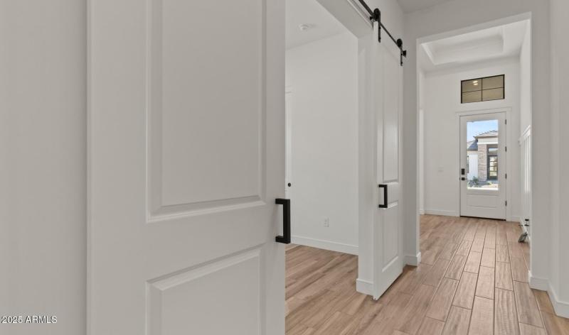 FSVV Lot #43 Entryway (Large)