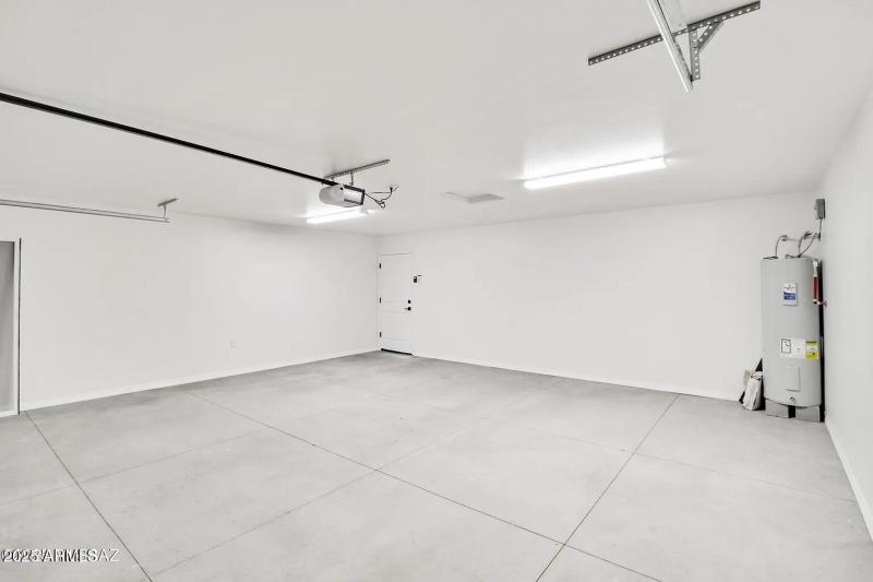 Garage 2