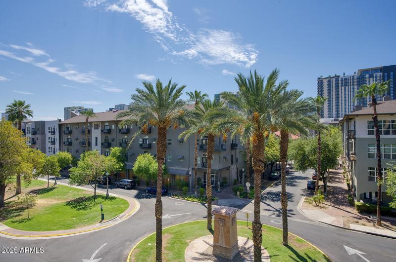 100 W PORTLAND ST 404