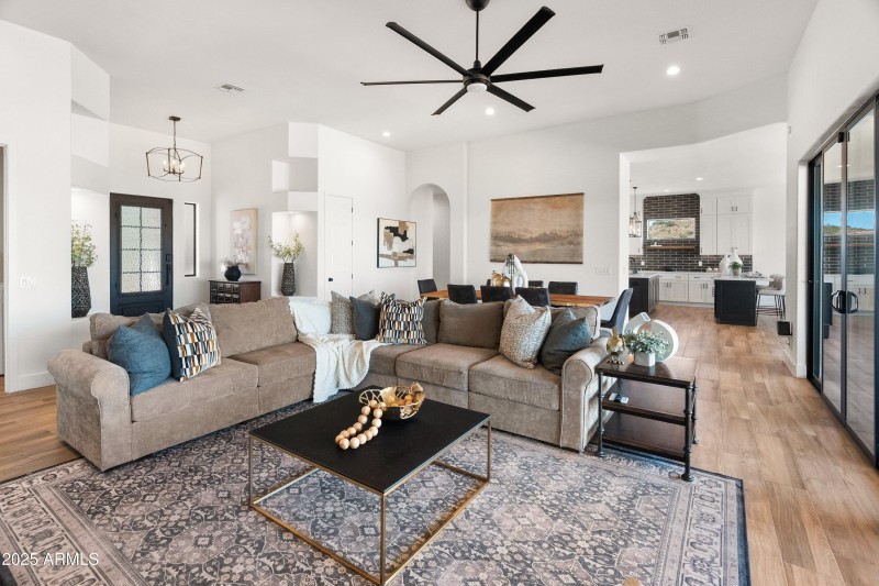 33219 N 7th Pl-10