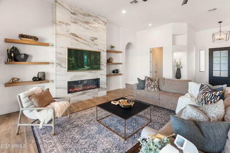 33219 N 7th Pl-12