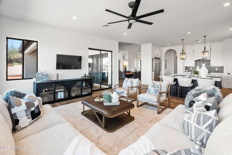 33219 N 7th Pl-22