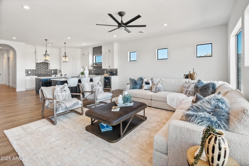 33219 N 7th Pl-23