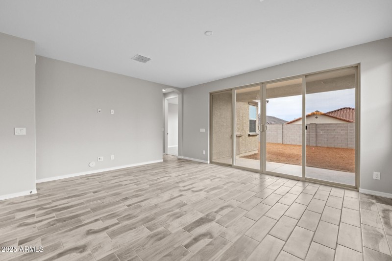 1)GREAT ROOM